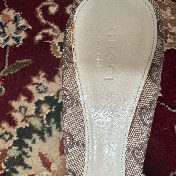 🍁SOLD🍁Gucci Monogram Mules - Picture 5 of 15